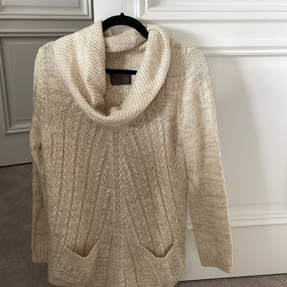Womens sweater - Picture 2 of 2